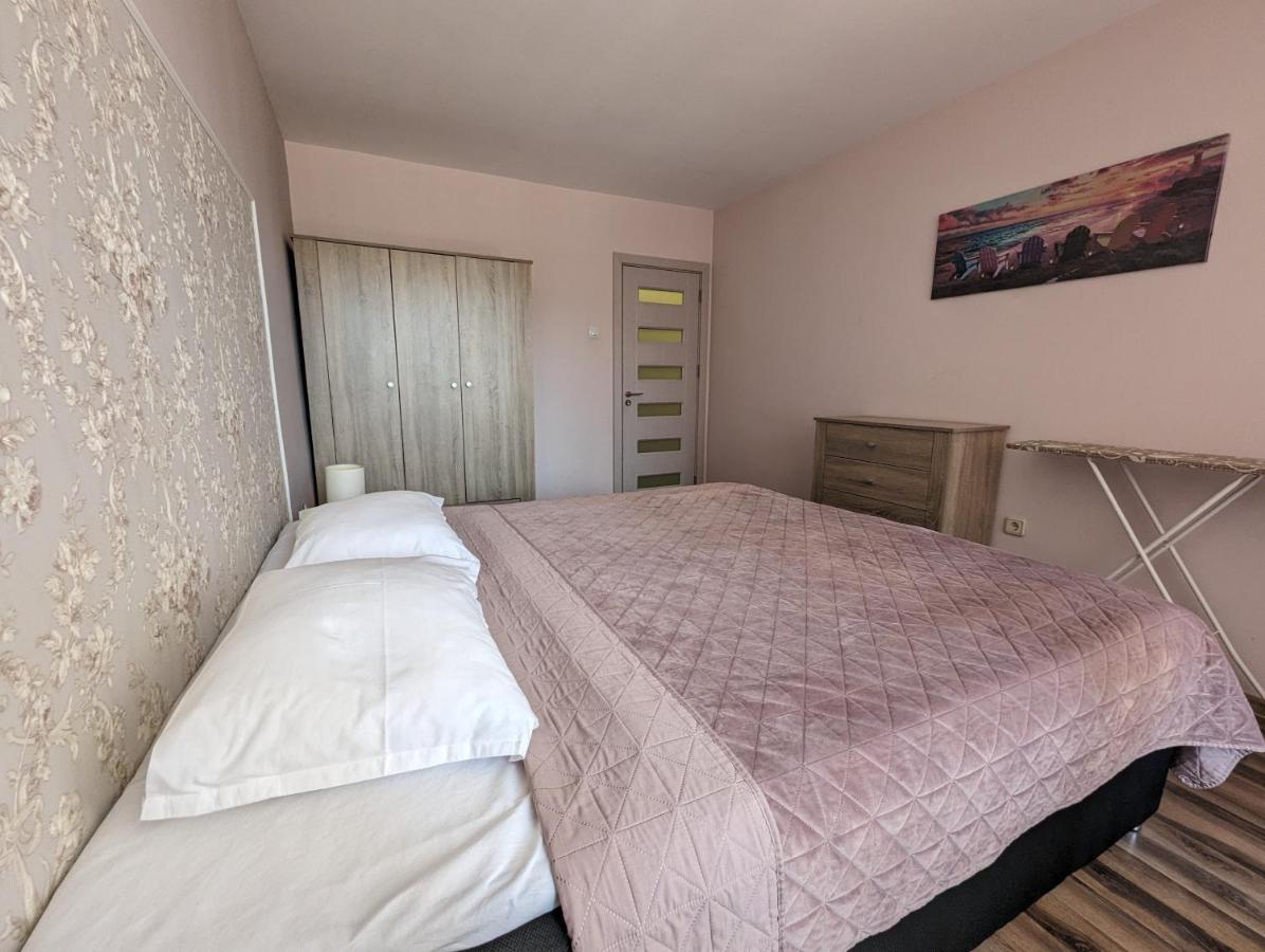 Emalena Apartment Varna Exterior photo